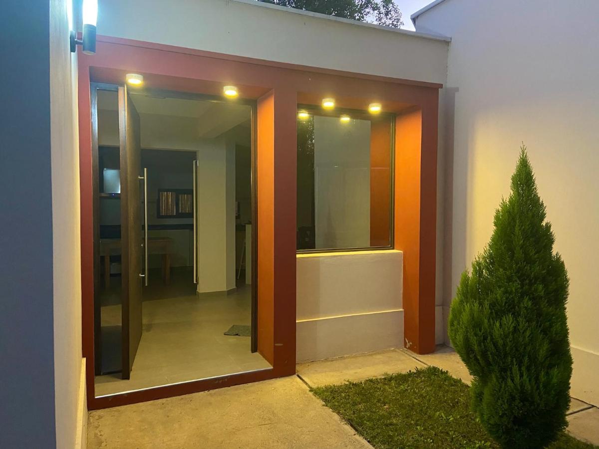 Encanto De Chacras- Moderna-A Metros De La Plaza Chacras de Coria Bagian luar foto